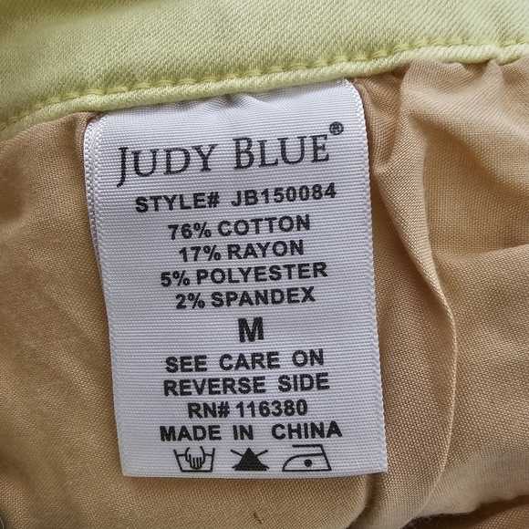 Judy Blue Pastel Ombre Rainbow Raw Hem Shorts Size M - Picture 11 of 13